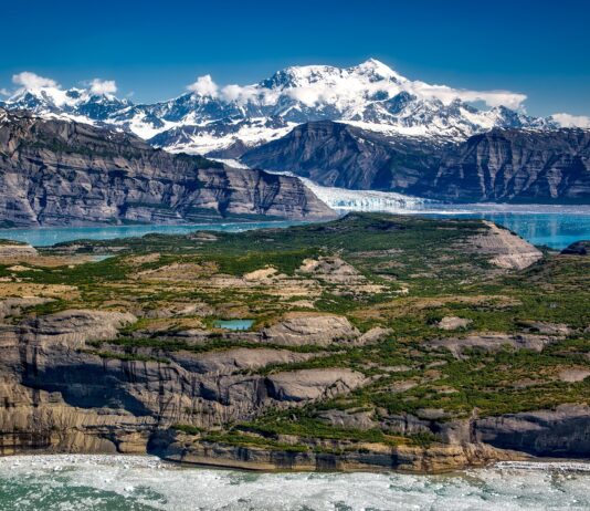 picture of alaska wilderness for article about president biden canceling oil leases in alaska
