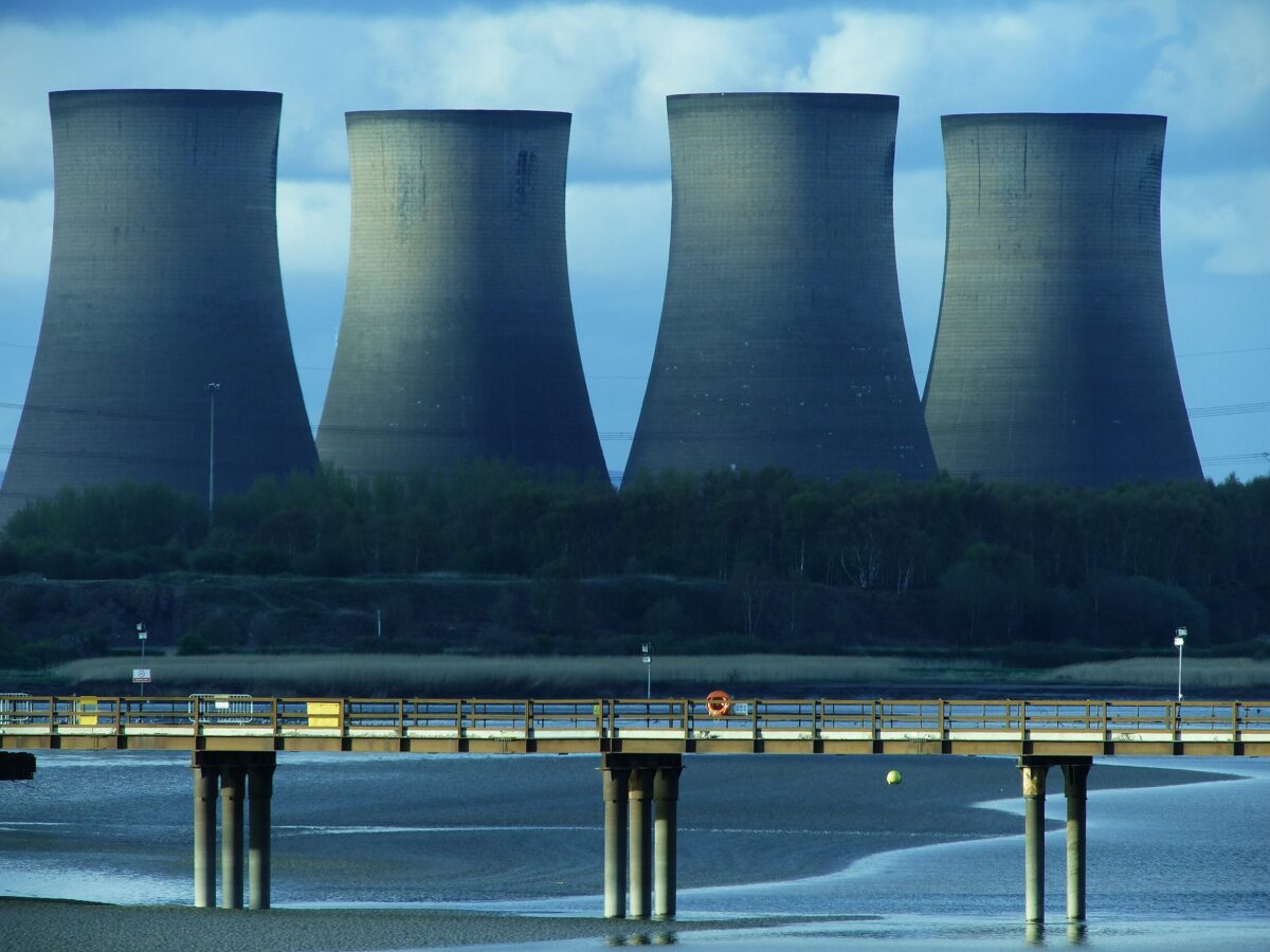Setbacks for U.S. Nuclear Power nuclear power plants for an article about setbacks for us nuclear power