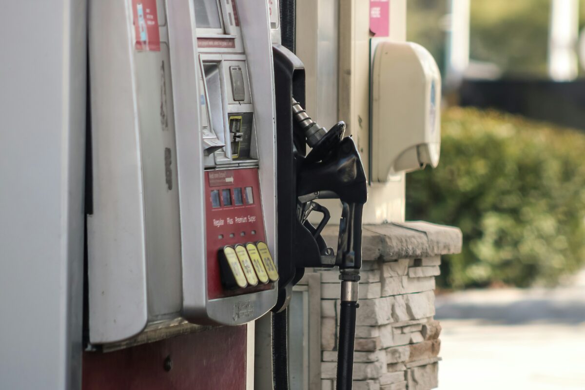 Biden Administration Cancels U.S. Oil Stockpile Refill Dawn Mcdonald Lbp2muasd94 Unsplash 1200x800