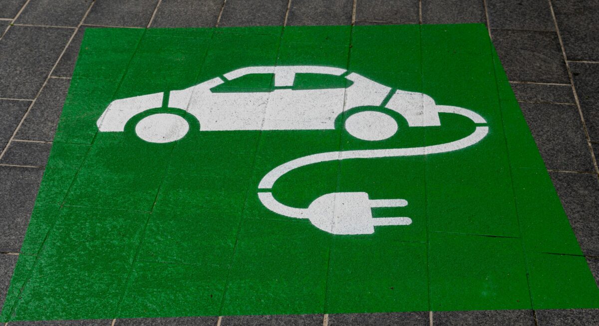 Final EV Tax Credit Rules Impact on U.S. Market electric vehicle