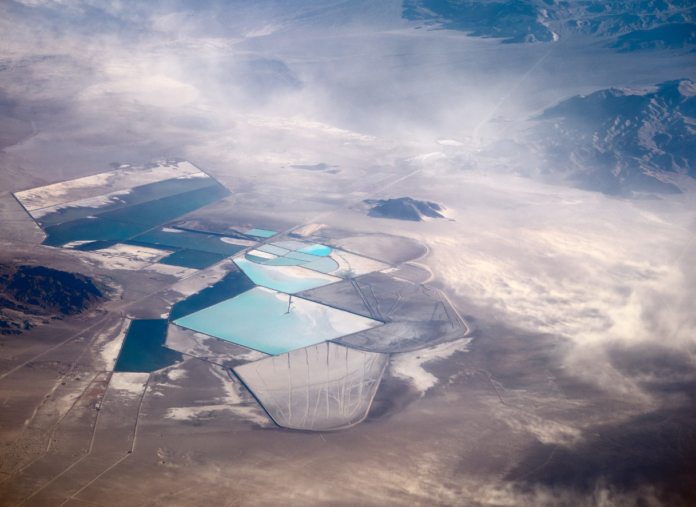 Discover how direct lithium extraction is revolutionizing lithium production and driving the green energy transition.