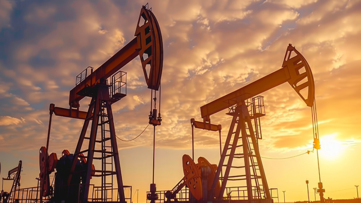 U.S. Oil Production Faces Slowdown in 2025 U.S. oil production slowdown