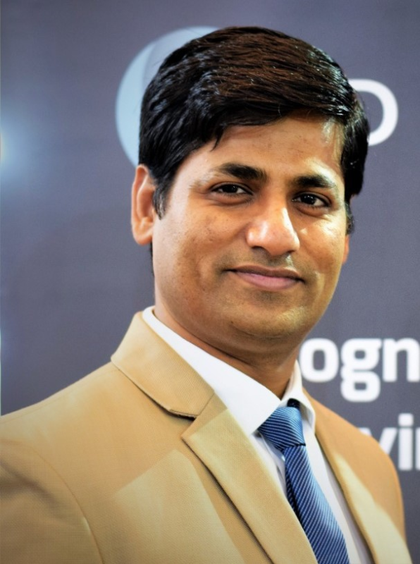 vikas agrawal headshot